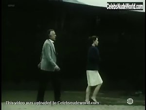 Olivia Brunaux in Serie noire (series) (1985) 8