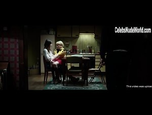 Oona von Maydell in Der Bunker (2015) 8