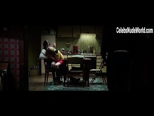 Oona von Maydell in Der Bunker (2015) 9