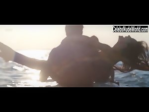 Ophelie Bau in Mektoub, My Love: Canto Due (2017) 1