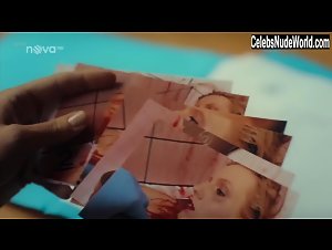 Rebeka Lizlerova in Dama a Kral (series) (2017) 8
