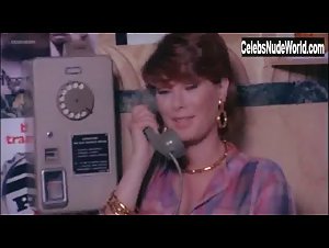 Ria De Simone in L'insegnante viene a casa (1978) 5