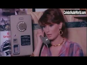 Ria De Simone in L'insegnante viene a casa (1978) 8