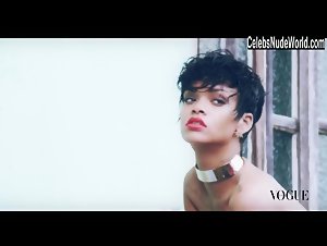Rihanna in Photo shooting (2014) 14