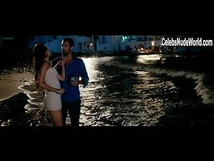 Rocio Munoz in Immaturi - Il viaggio (2012) 14