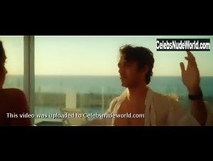 Roni Dotan in Love Birds (2017) 10