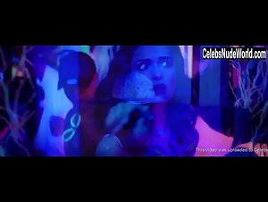 Rose Byrne Bikini , Hot scene in Neighbors (2014) 11