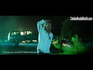 Roxane Arnal in Les rois du monde (2015) 20