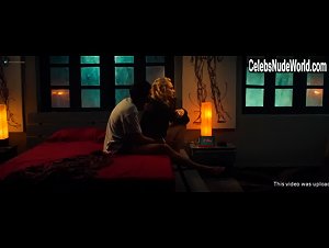 Salome Gunnarsdottir in Darkness Visible (2019) 17