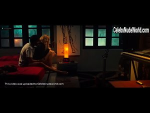 Salome Gunnarsdottir in Darkness Visible (2019) 20