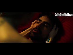 Salome Gunnarsdottir in Darkness Visible (2019) 4
