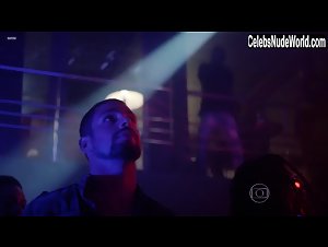 Samara Felippo in O Cacador (series) (2014) 16