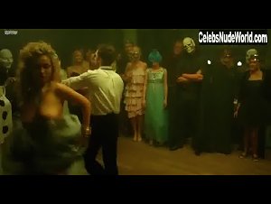Sandra Majka nude, dancing scene in Ixjana (2012) 5