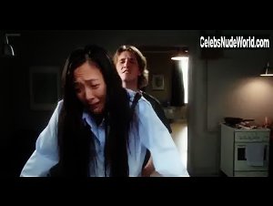 Sandra Yi Sencindiver in Den Fremmede (2015) 19