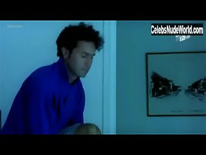 Sandrine Le Berre in Les gens en maillot de bain ne sont pas (forcement) superficiels (2001) 15