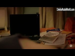 Sarah Barzyk in Engrenages (series) (2005) 20
