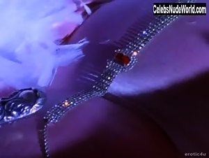 SaRenna Lee in Playboy: Voluptuous Vixens (1997) 1
