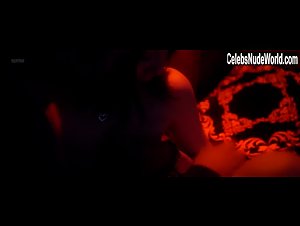 Satsuki Maue in Mesunekotachi (2017) 8