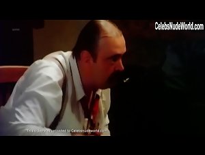 Savina Gersak in Cudo nevidjeno (1984) 11