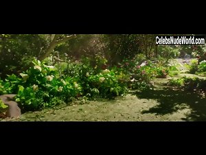 Schelaine Bennett in Good Omens (series) (2019) 4