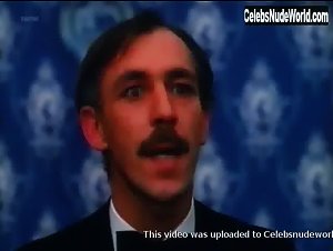 Sessa Sidselrud in Liv og dod (1980) 12