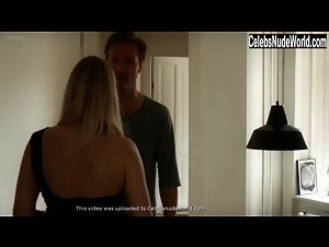Siff Lundgreen in En, to, tresomt (2014) 18