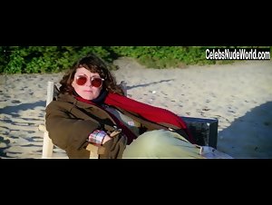 Sigrid Thornton in Snapshot (1979) 9