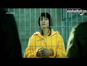 Silvia Hernandez in Vis a vis (series) (2015) 1