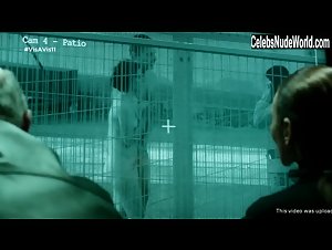 Silvia Hernandez in Vis a vis (series) (2015) 16