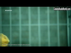Silvia Hernandez in Vis a vis (series) (2015) 20