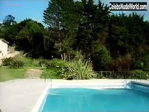 Simona Cavallari in Die Kaltenbach-Papiere (1991) 4