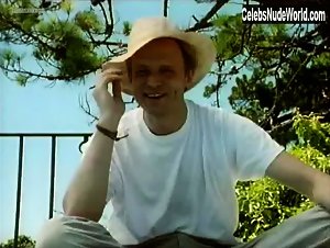Simona Cavallari in Die Kaltenbach-Papiere (1991) 6