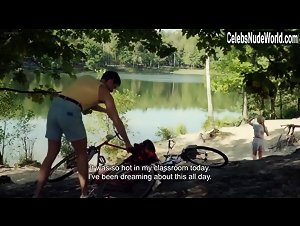 Sonja Gerhardt in Deutschland 83 (series) (2015) 7