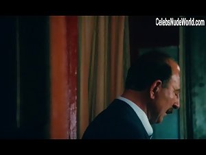 Sophie Barjac in L'amour en douce (1985) 9