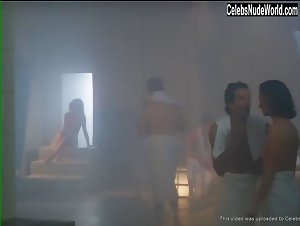 Sophie Berger in La ronde de l'amour (1985) 9