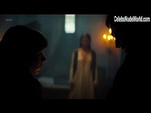 Sophie Strobele in Maximilian: Das Spiel von Macht und Liebe (series) (2016) 5