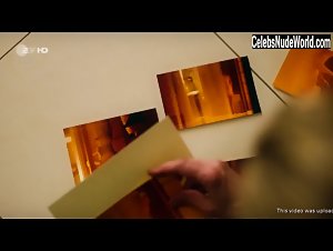 Sophie von Kessel in Du bist nicht allein (2018) 4