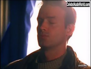 Sorcha Fox in Wolfhound (2002) 6