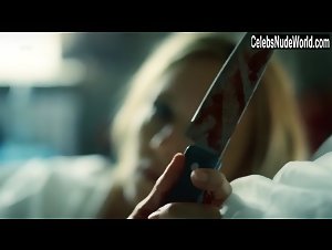 Stefanie Stappenbeck in Der 7. Tag (2017) 2