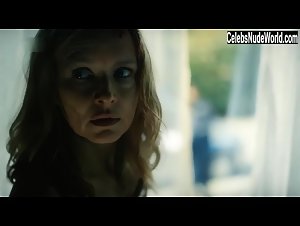 Stefanie Stappenbeck in Der 7. Tag (2017) 6