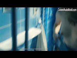 Stefanie Stappenbeck in Der 7. Tag (2017) 7