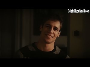 Susana Abaitua in Se quien eres (series) (2017) 9