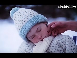 Suzanne Ernrup in Ake och hans varld (1984) 10