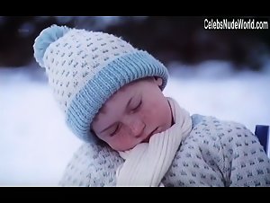 Suzanne Ernrup in Ake och hans varld (1984) 9