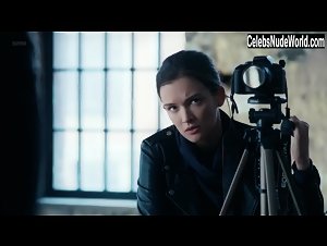 Svetlana Limper in Metod (series) (2015) 6