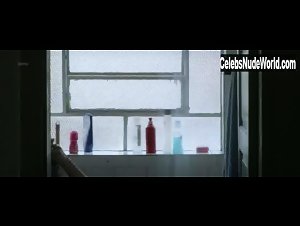 Sylvia Prado in A Bordo (2015) 2