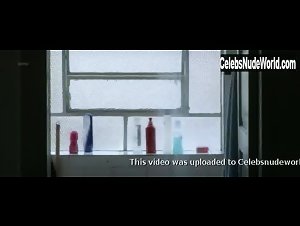 Sylvia Prado in A Bordo (2015) 4