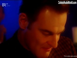 Sylvie Bertin in Alle Kinder brauchen Liebe (2000) 14