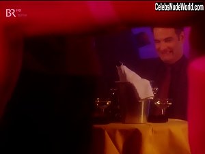 Sylvie Bertin in Alle Kinder brauchen Liebe (2000) 6