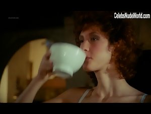 Sylvie Novak in La revanche des mortes vivantes (1987) 17